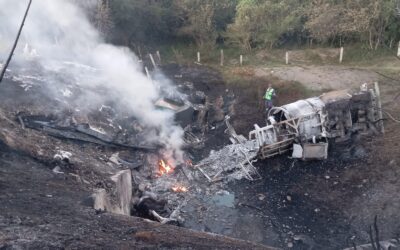 Operador muere calcinado en accidente en la autopista Tuxpan-Tampico