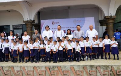 Realizan Lunes Cívico en el marco de la conmemoración por el Día Mundial del Autismo