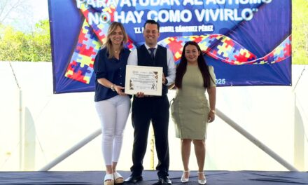 Éxito total en la conferencia sobre autismo en Tuxpan