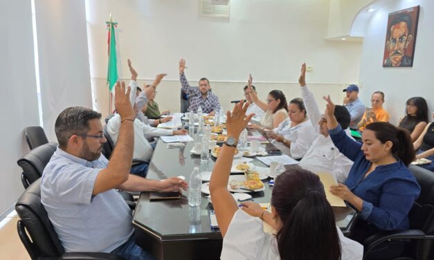 Aprueban licencias temporales a tres funcionarios del Ayuntamiento de Tuxpan
