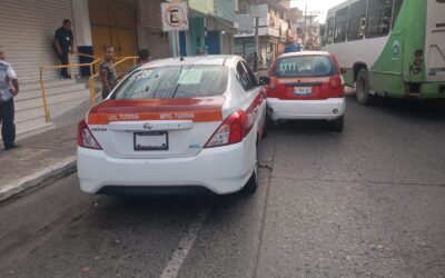 Taxistas se dieron su «Beso de Cachetito» en la Genaro