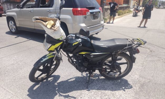 Se le atravesó a una MORTALIKA: Lesionado leve