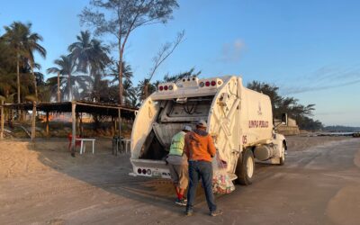 Operativo permanente de Limpia Pública para mantener limpias las playas de Tuxpan, sin descuidar la zona urbana