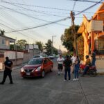 Motociclista no respeta preferencia y provoca accidente en la colonia El Esfuerzo; no hubo lesionados