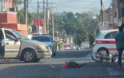 Motociclista resulta lesionada tras choque en el centro de Tuxpan