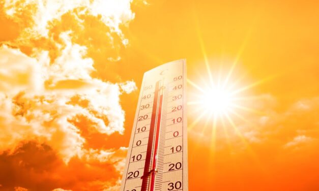 Gobierno de Tuxpan recomienda tomar medidas preventivas para evitar golpes de calor