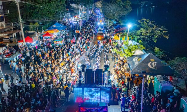 Éxito rotundo del segundo desfile del Carnaval Tuxpan 2025: familias y alegría desbordaron el bulevar