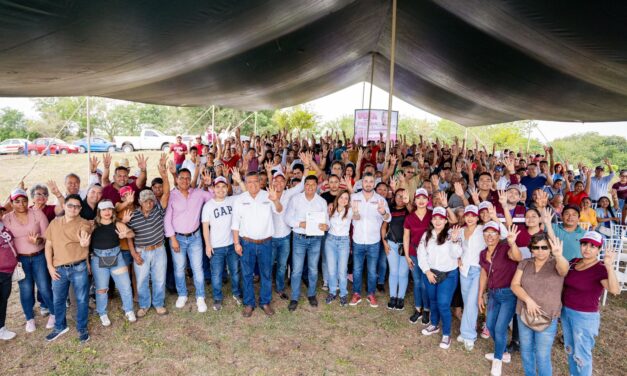 Daniel Cortina se compromete con la transformación de colonias y centros de comercio en Tuxpan