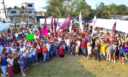 Daniel Cortina, firme con los pescadores y comprometido con el agua en colonias populares