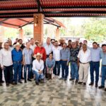 Maratónica jornada fortalece campaña de Daniel Cortina: refrenda compromisos con ganaderos, militares retirados y comunidades