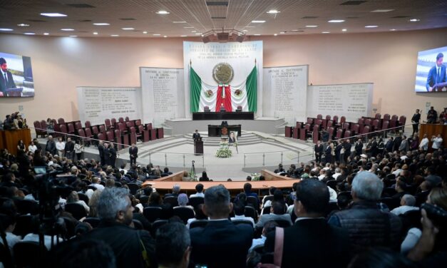Realizan en el Congreso acto póstumo en memoria de exgobernador de Veracruz