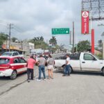 Fuerte choque entre camioneta y taxi en la Tuxpan-Tampico; no hubo lesionados