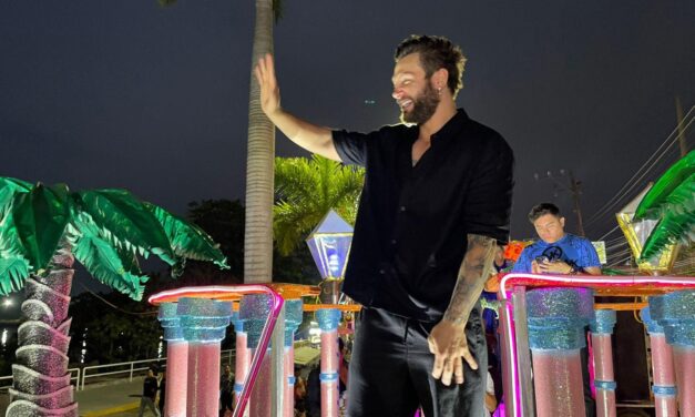 Nicola Porcella en el tercer paseo del Carnaval Tuxpan 2025