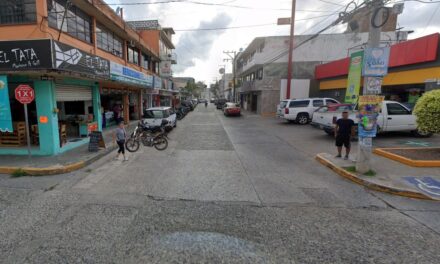 Roban moto en pleno centro de Tuxpan; ciudadano pide apoyo para localizarla