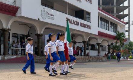 Participa Jardín de Niños Leona Vicario en el Lunes Cívico