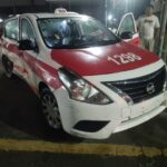 Choque entre taxi y vehículo particular deja dos lesionados en la colonia Burocrática