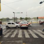 Choque entre dos vehículos en avenida Independencia congestiona el tráfico matutino en el Centro de Tuxpan