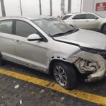 Choca contra ARTELI, huye y luego abandona su CHIREY en el BANORTE