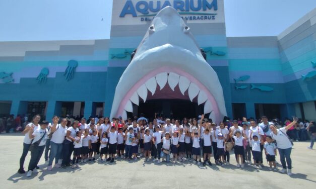 Niñas y niños del Jardín José María Pino Suárez visitan el Aquarium de Veracruz con apoyo del Ayuntamiento