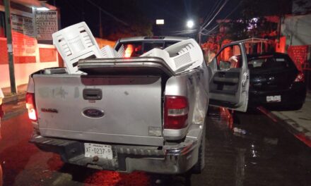 Accidente sin lesionados en la colonia Anáhuac: camionetas colisionan por alcance