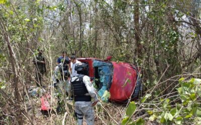 Volcadura en la Tuxpan-Tampico deja cuatro heridos, entre ellos dos menores