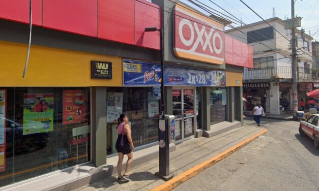 Desaparece motocicleta frente a OXXO del centro tuxpeño… y nadie vio nada