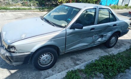 Choque sin lesionados en Santiago de la Peña