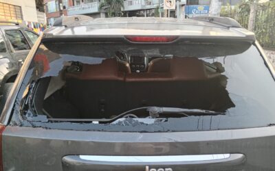 Mortalika le da por «Detroit» a un Jeep en la Pavón
