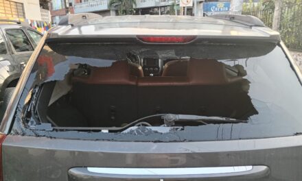Mortalika le da por «Detroit» a un Jeep en la Pavón