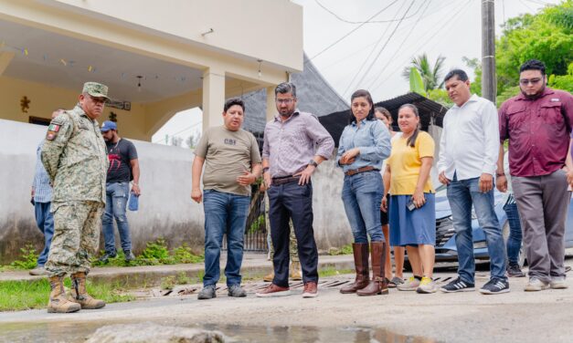 Arranca en Tuxpan un ambicioso programa de limpieza de drenes pluviales: compromiso firme de Daniel Cortina con las colonias marginadas