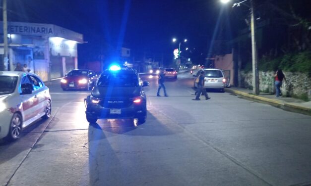 Choque en El Esfuerzo deja sólo daños materiales