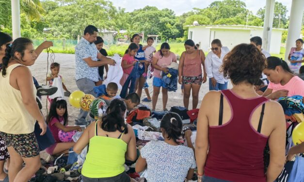 Regidor Juan Gómez y Fundación «Deborah al Rescate» Llevan Ayuda a la Comunidad de Otatal