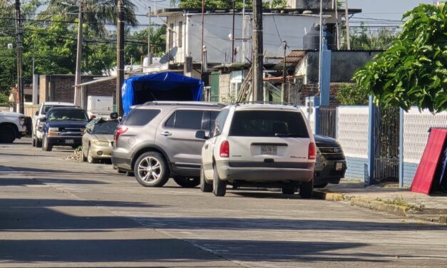 Violento ataque armado contra conductor en la Ruiz; sobrevive de milagro