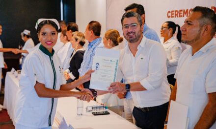 Daniel Cortina celebra el cierre de ciclo de 217 egresados del CONALEP Tuxpan: “Están listos para hacer cosas grandes”