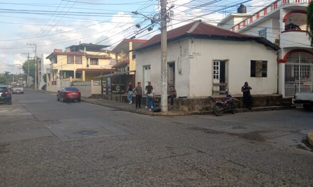 Choque Mañanero: Motociclista resulta lesionado