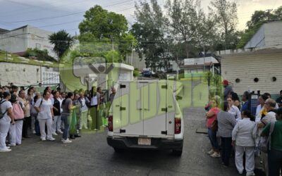 Taxista baleado sobrevive a cinco impactos de bala tras ataque en el Hospital IMSS Bienestar “Emilio Alcázar”