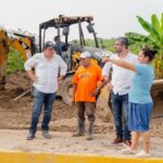 Supervisa alcalde electo jornada de limpieza de drenes en Alto Lucero