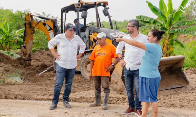 Supervisa alcalde electo jornada de limpieza de drenes en Alto Lucero