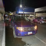 Circula en la Juárez en contra-ruta y choca