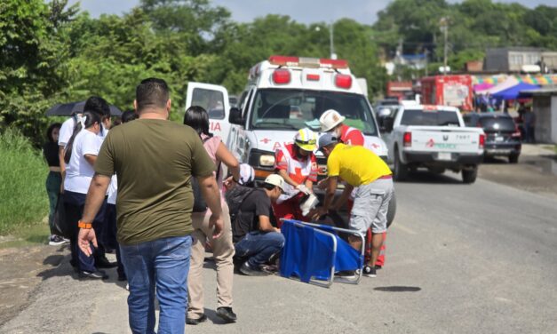 Choque entre taxi y motocicleta deja un menor lesionado en la carretera Tuxpan-Tampico