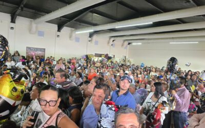 Caos y reclamos en graduación de la Secundaria Técnica 76: les fallaron las matemáticas