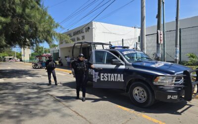 Menores de Casa Hogar casi se ahogan en playa de Tuxpan: uno permanece intubado