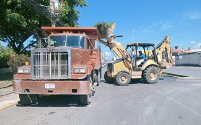 Se realiza la limpieza, saneamiento y desazolve de la avenida Cuauhtémoc