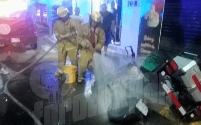 Motocicleta se incendia en pleno bulevar Independencia