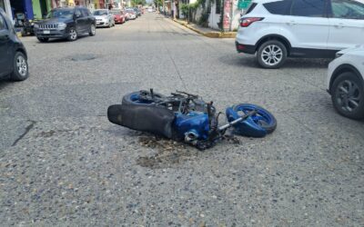 Chocan bajando el puente