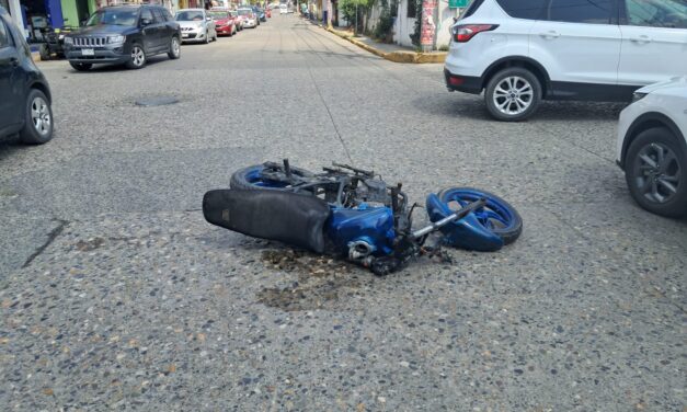 Chocan bajando el puente