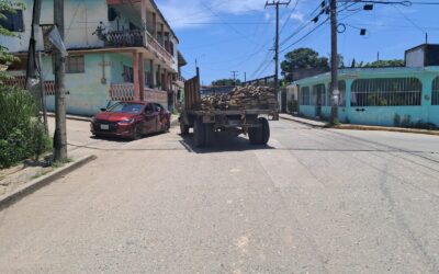 Choque en la Anáhuac deja lesionados leves