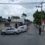 Falta de precaución provoca choque en la colonia Rosa María