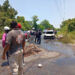 Camioneta se incendia en la carretera Tuxpan–Tamiahua; pérdida total