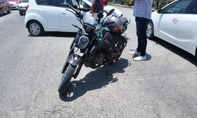 Motociclista lesionado tras choque en el libramiento López Mateos